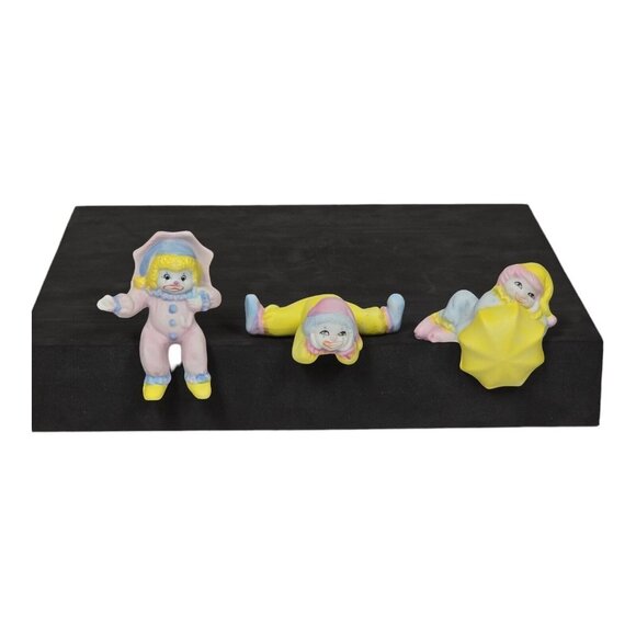 Vintage Enesco Shelf Sitting Clown Trio Figurines Collectible Retro Circus Decor - Picture 1 of 8